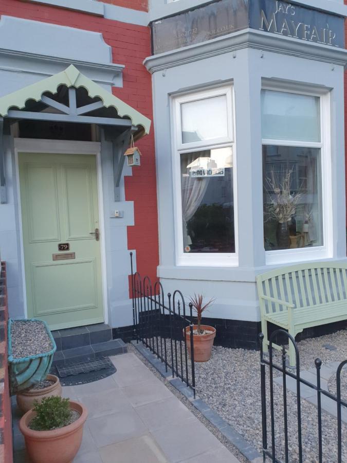 J'S Mayfair Guest House Blackpool Dış mekan fotoğraf