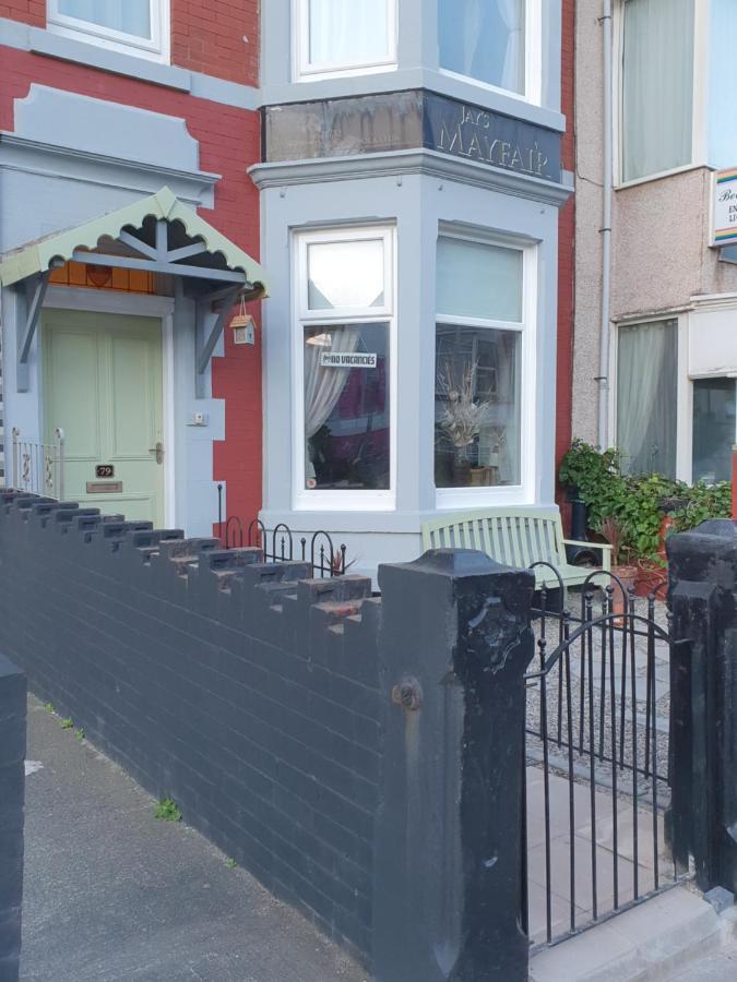 J'S Mayfair Guest House Blackpool Dış mekan fotoğraf
