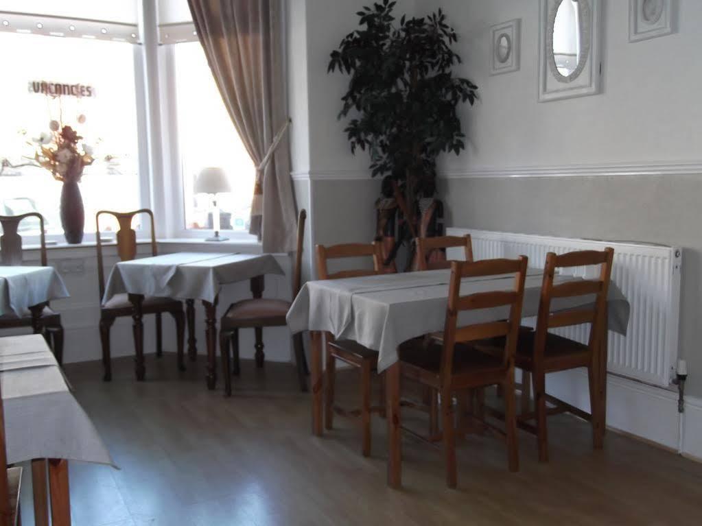 J'S Mayfair Guest House Blackpool Dış mekan fotoğraf