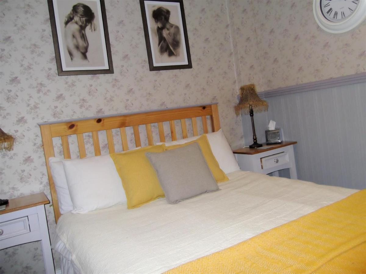 J'S Mayfair Guest House Blackpool Dış mekan fotoğraf